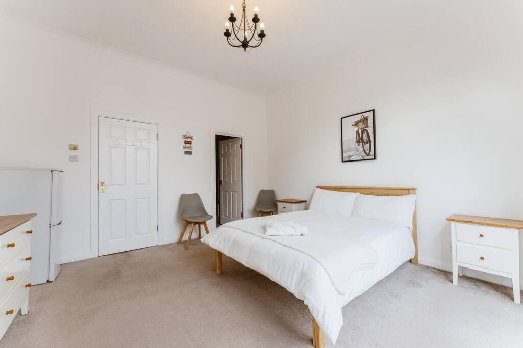 Spacious Ensuite Room Near Top Tourist Attractions 伦敦 外观 照片